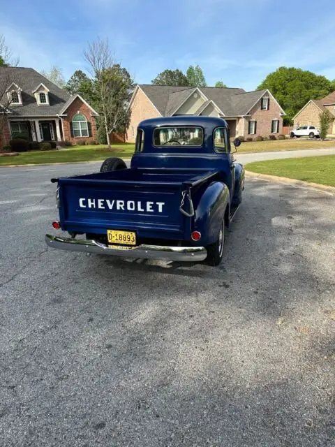 5-window deluxe cab