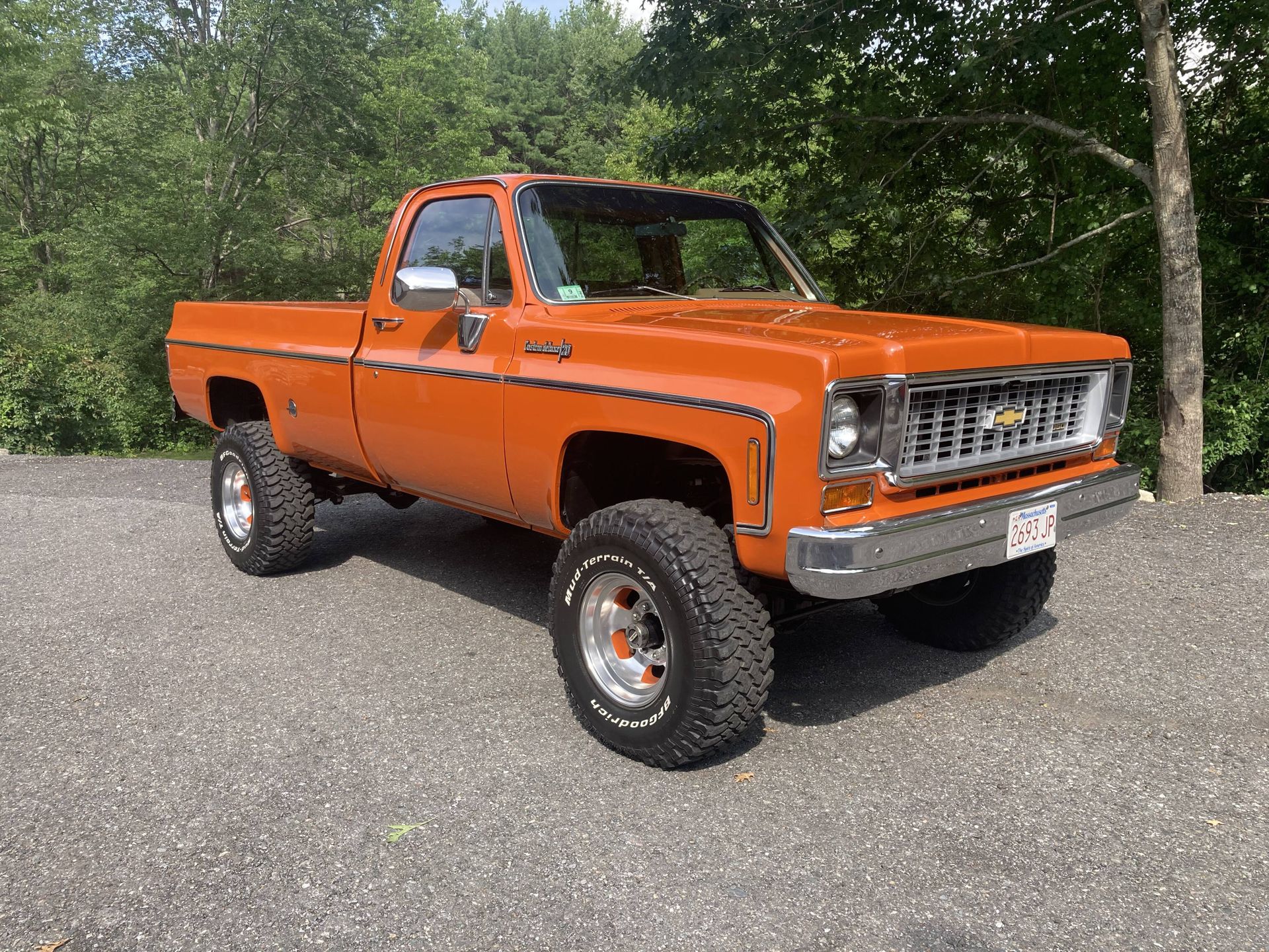 1974 chevrolet fleetside c20 with a gmc k20 frame