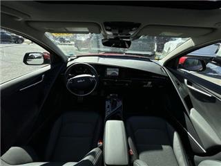 2024 Kia Niro sx touring