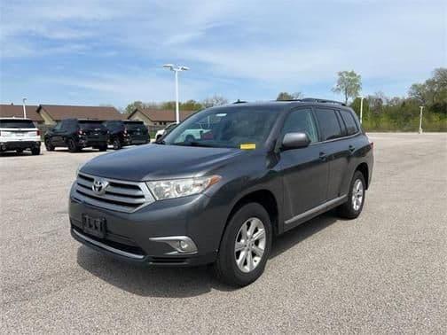 2013 toyota highlander base in sheboygan, wisconsin
