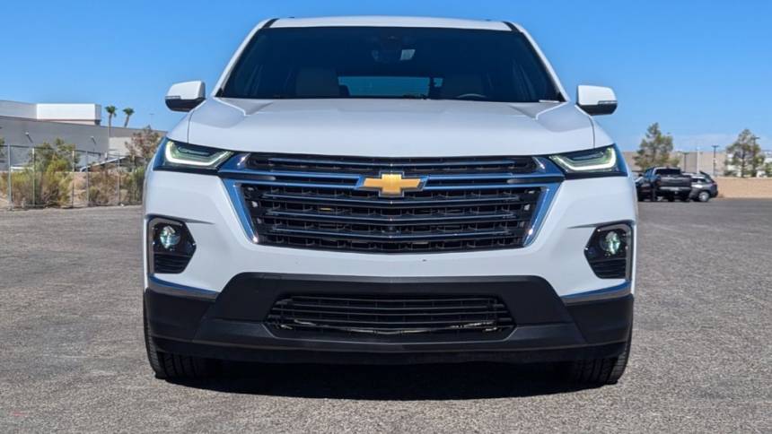2023 chevrolet traverse lt leather