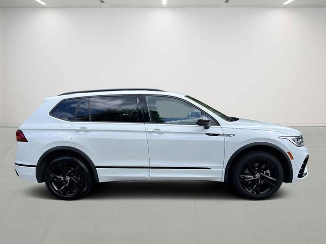 2024 volkswagen tiguan 2.0t se r-line black