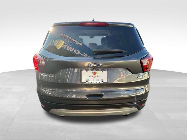 2019 ford escape se