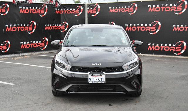 2023 kia forte lxs