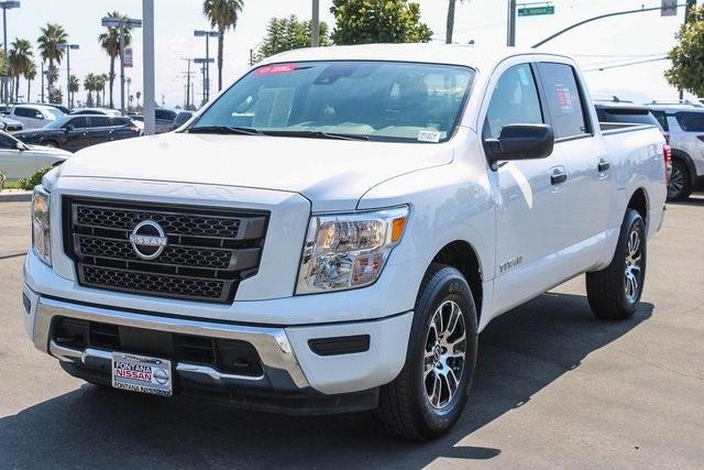 2023 nissan titan sv