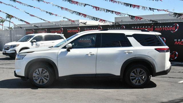 2022 nissan pathfinder sv