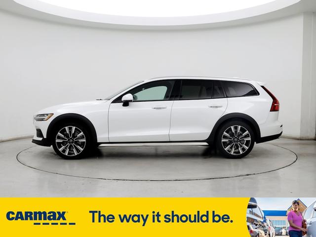2020 volvo v60 cross country t5