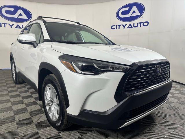 2024 toyota corolla cross le