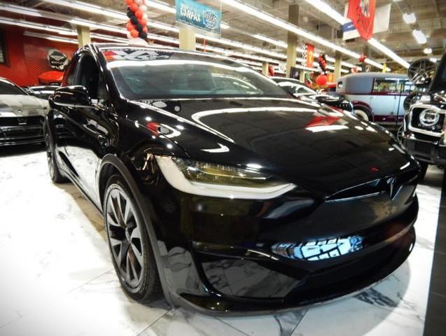 2023 tesla model x base