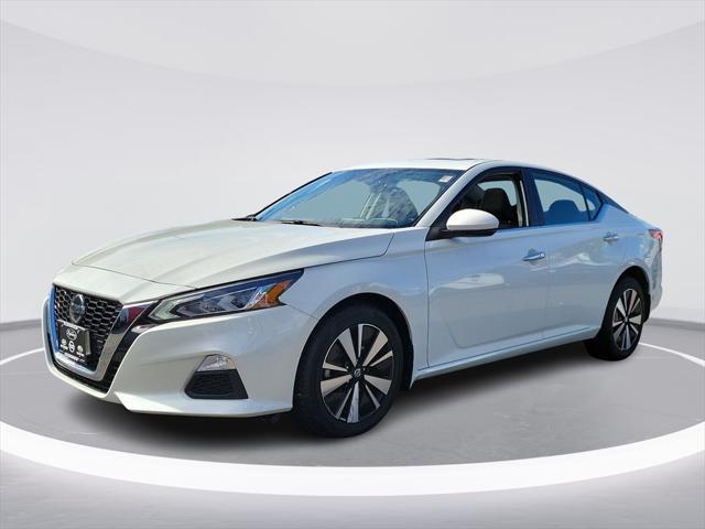2022 nissan altima 2.5 sv