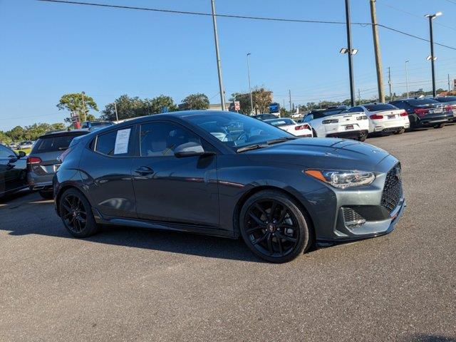 2020 hyundai veloster base