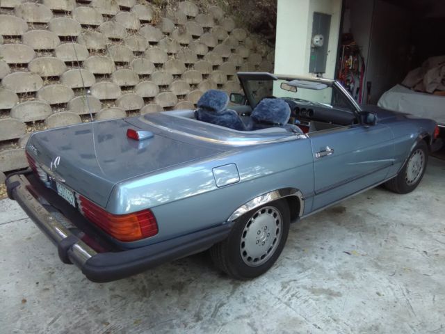 nice mercedes benz 560 sl in good physical & mechanical condition, no reserve