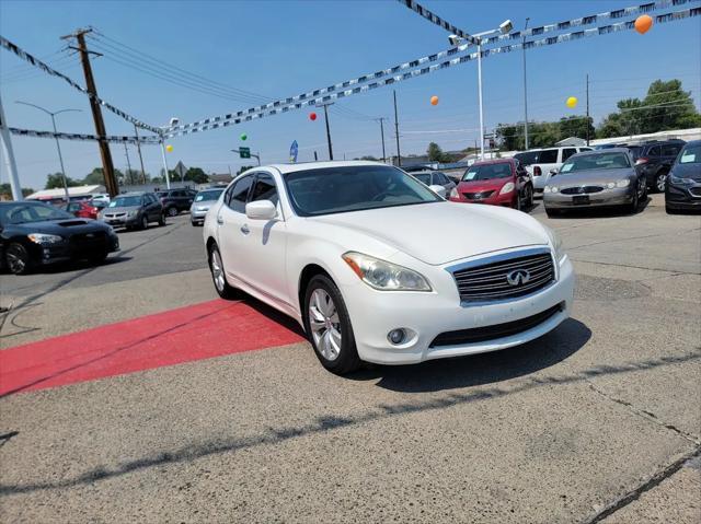2011 infiniti m37x base