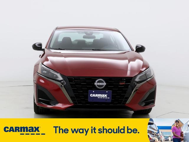 2023 nissan altima sr