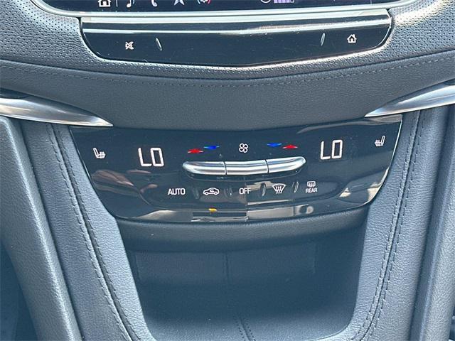 2023 cadillac xt5 premium luxury
