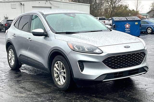 2021 ford escape se
