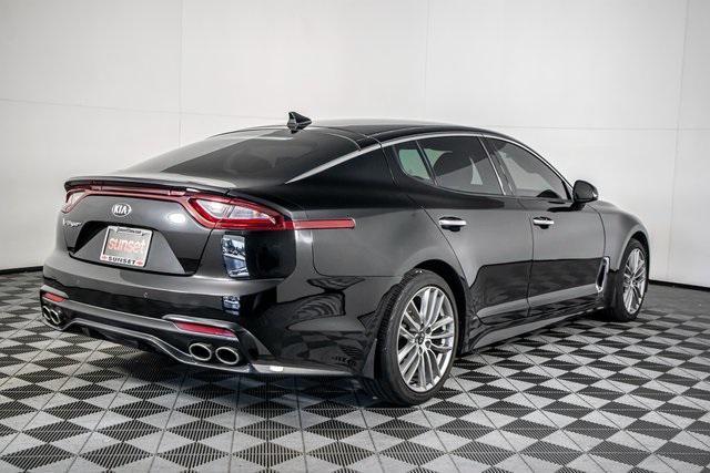 2018 kia stinger base