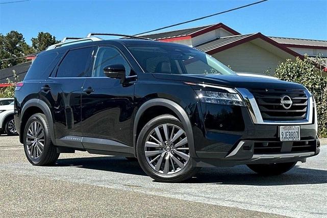 2023 nissan pathfinder sl