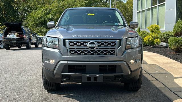 2022 nissan frontier sv