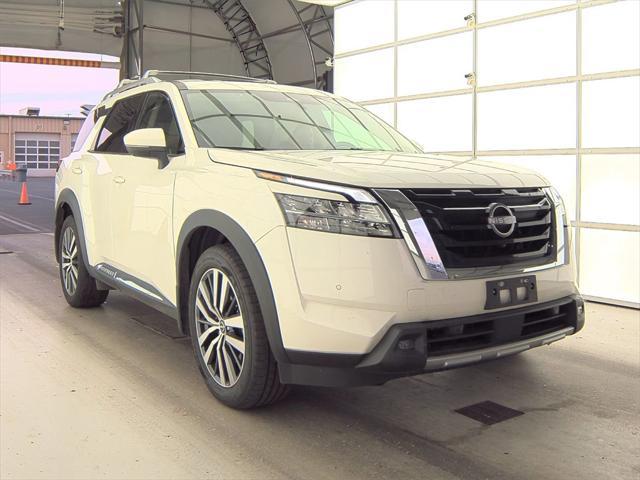 2022 nissan pathfinder platinum 4wd