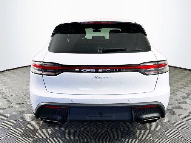 2023 porsche macan base