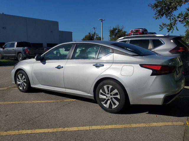 2023 nissan altima s fwd