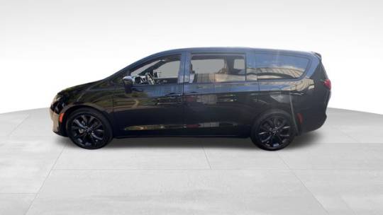 2020 chrysler pacifica touring
