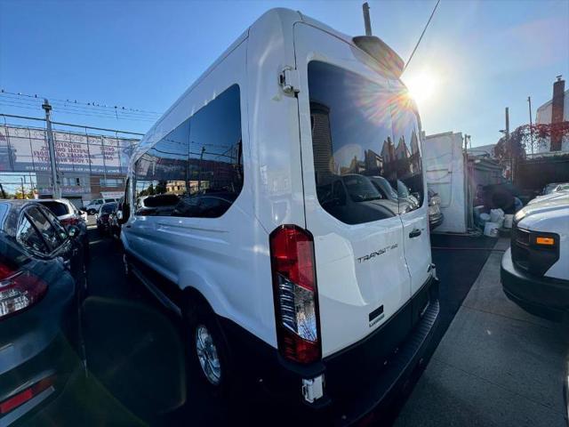 2022 ford transit-350 xl