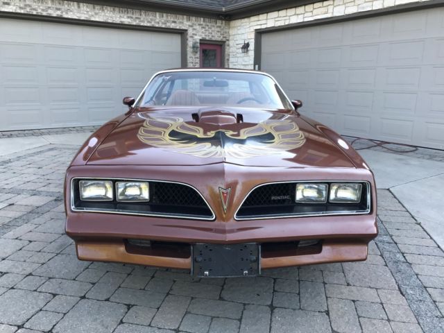 41,000 org. mile org. paint 4 speed t top trans am