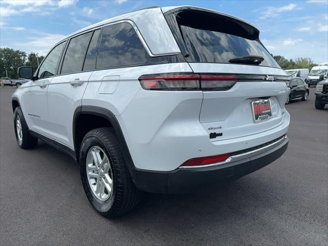 2023 jeep grand cherokee laredo