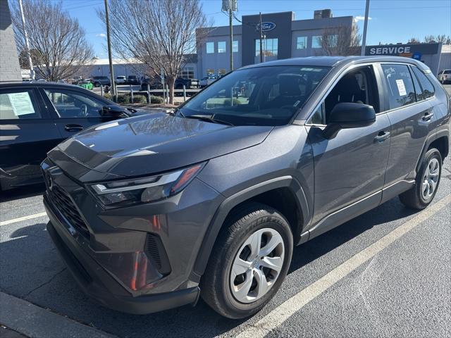2023 toyota rav4 le
