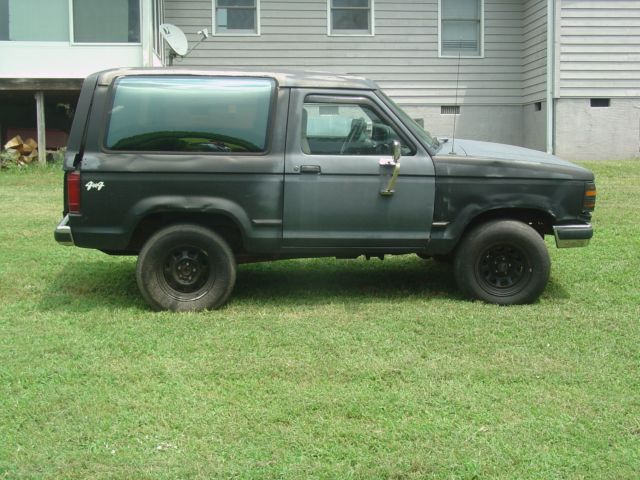 1989 ford bronco ii xl sport utility 2-door 2.9l
