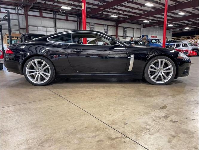 2007 jaguar xkr in kentwood, michigan