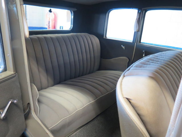 town sedan murray body slantback windshield