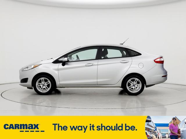 2019 ford fiesta se