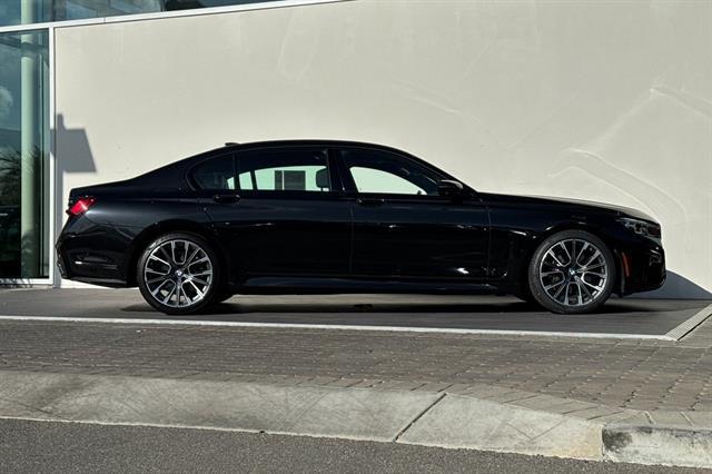 2021 bmw 740 740i