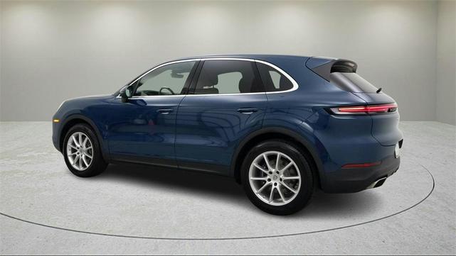 2024 porsche cayenne base