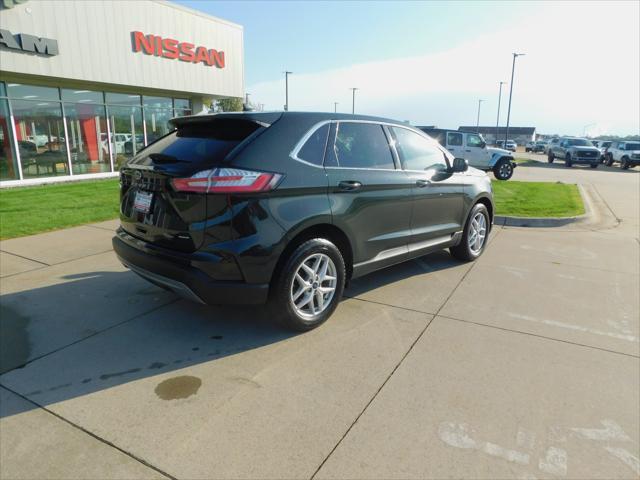 2022 ford edge sel