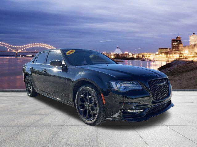 2023 chrysler 300 touring