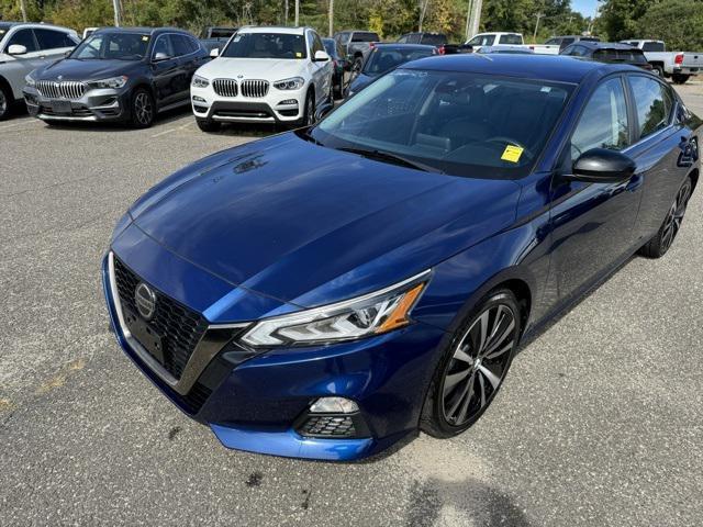 2022 nissan altima sr fwd