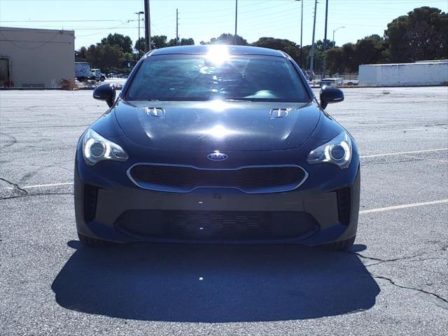2019 kia stinger base