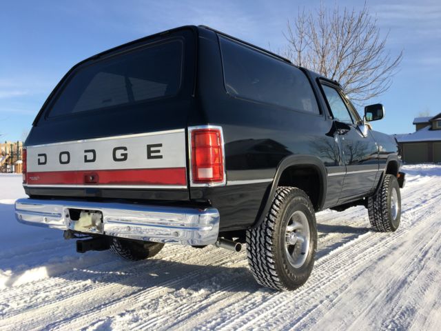 1993 dodge ramcharger le 4x4 100% rust free low miles must-see