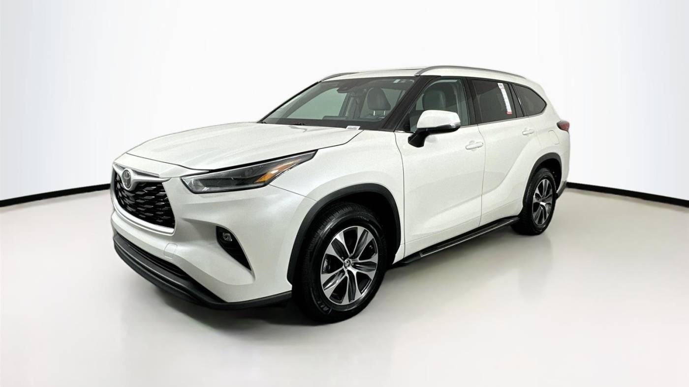 2021 toyota highlander xle