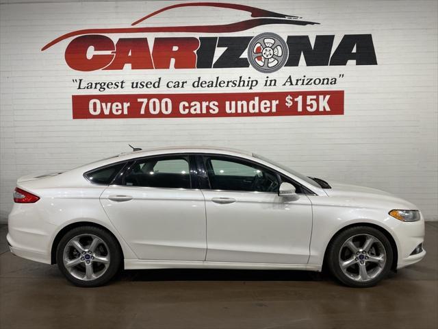 2016 ford fusion se