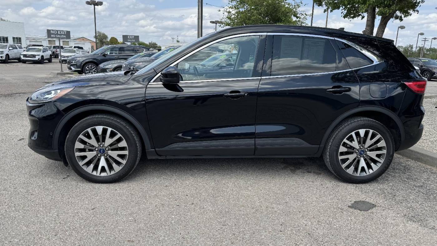 2021 ford escape titanium