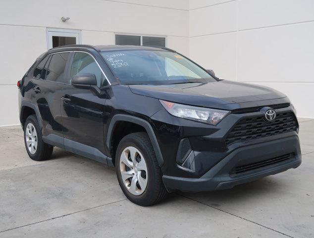 2021 toyota rav4 le