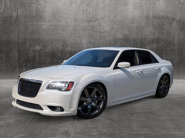 2014 chrysler 300 srt8