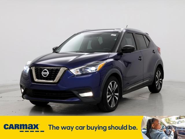 2019 nissan kicks sr