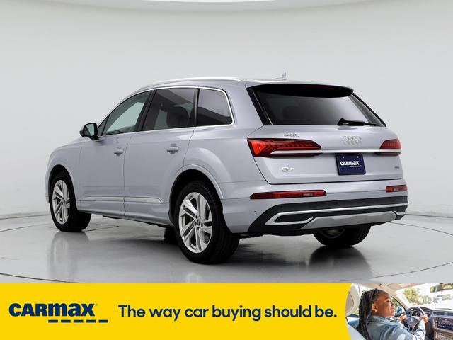 2022 audi q7 premium plus