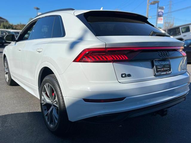 2021 audi q8 55 premium
